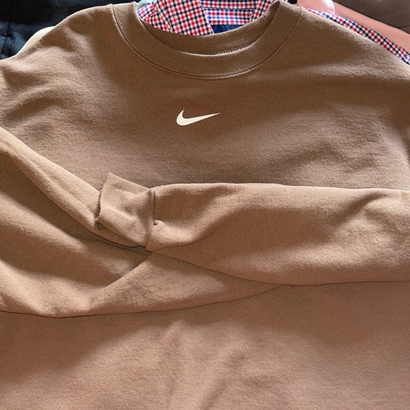brown vintage nike crewneck